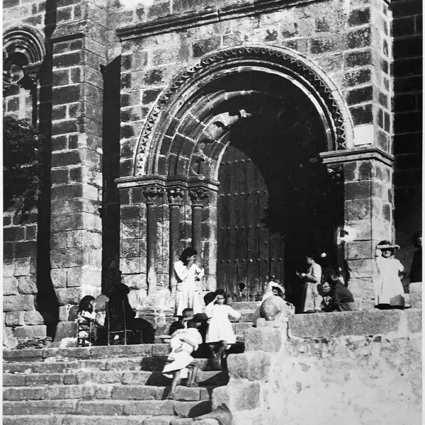 Iglesia de Santa María de Almocovar Iglesia de Santa María de Almocovar