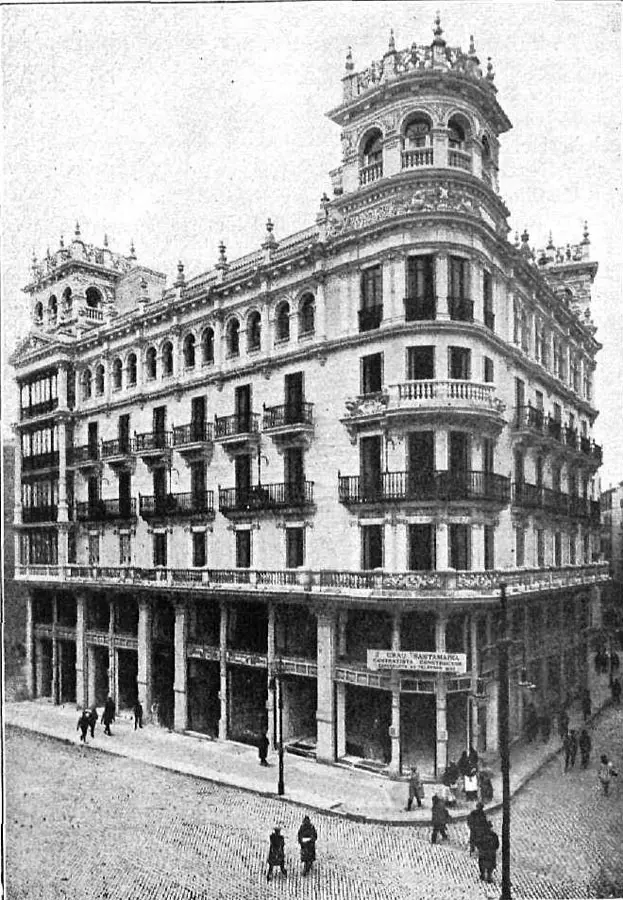 Gran Vía esquina a Clavel 