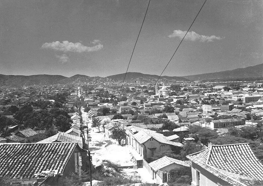 Panorámica de Cúcuta. Panorámica de Cúcuta.