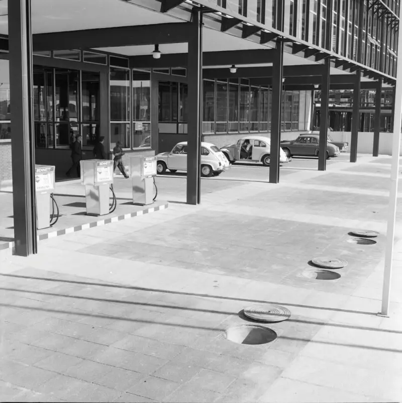 Talleres de la SEAT en Agustín de Foxá