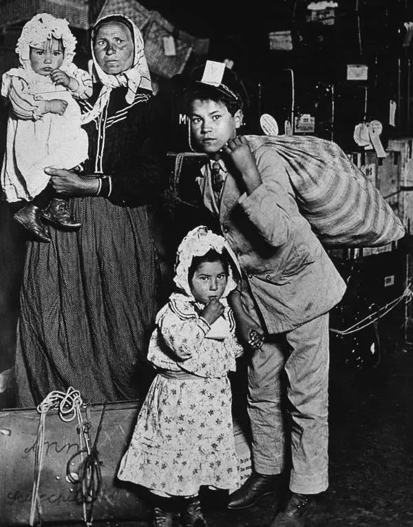 Italian immigrant family arriving at Ellis Island