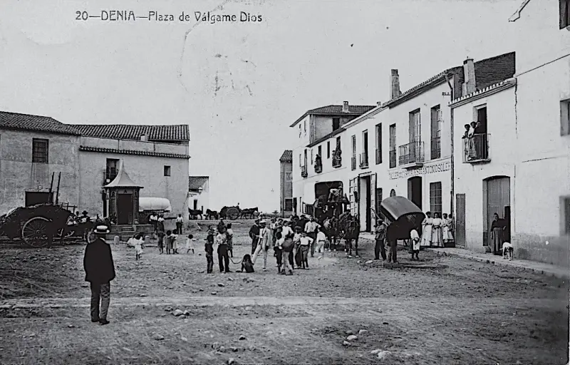 Plaza de Válgame Dios