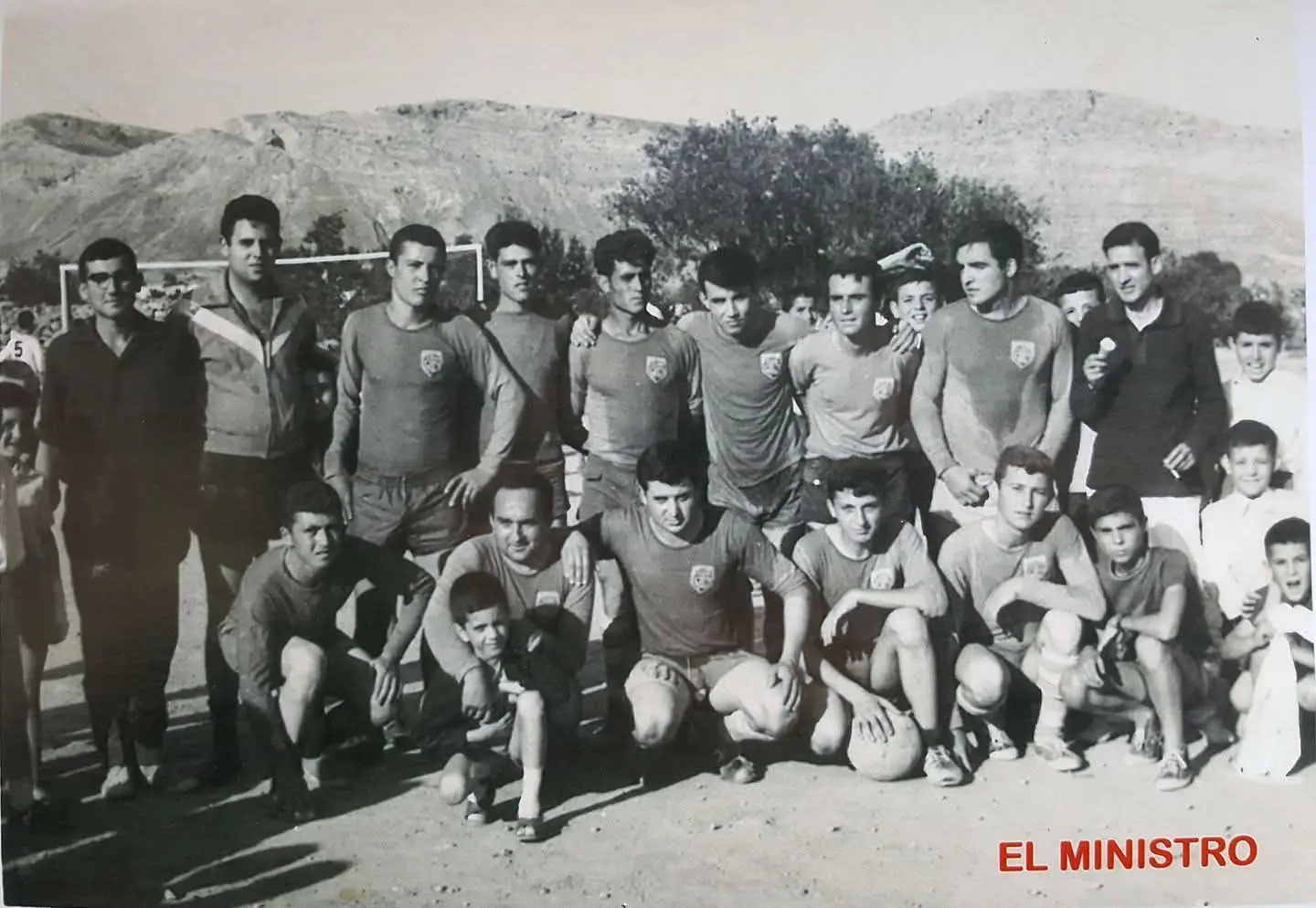 Otra alineación del equipo nijareño.