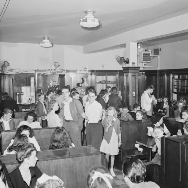 Soda fountain
