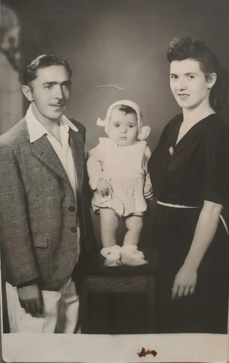 Familia Ștefănescu- Gică, Nica și Cornel