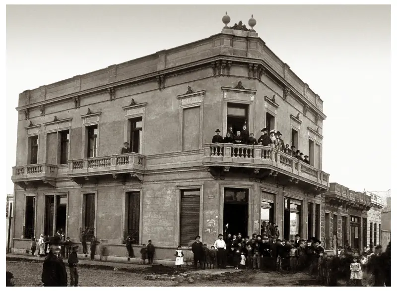 Inauguración del edificio ubicado en esquina Boedo y Pasaje Camio