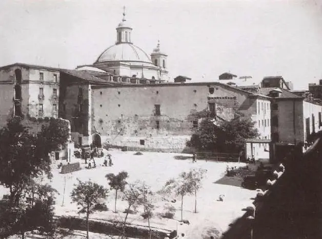 El cuartel del Rosario, junto a San Francisco el Grande