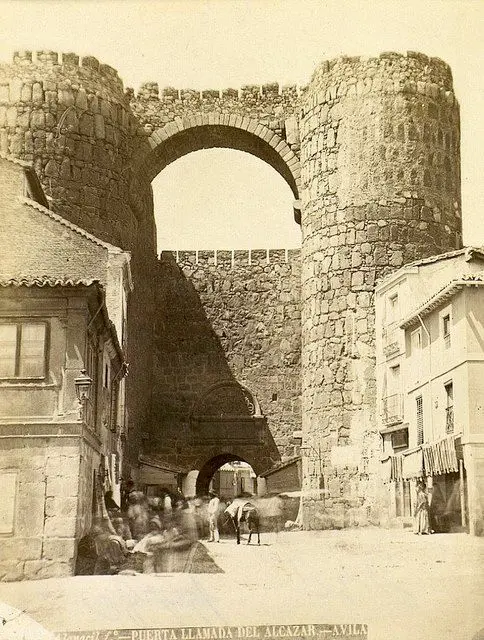Puerta del Alcázar