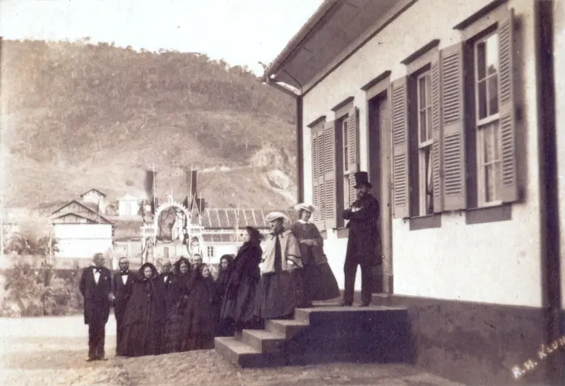 Pedro II at age 35 along with his wife and daughters visiting a farm in southern Minas Gerais province
