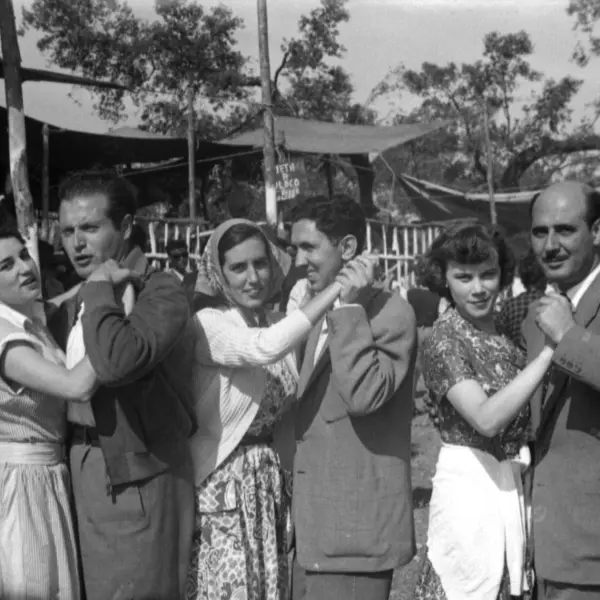  Baile en la Romería