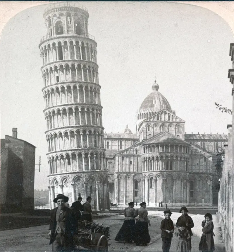 Leaning tower