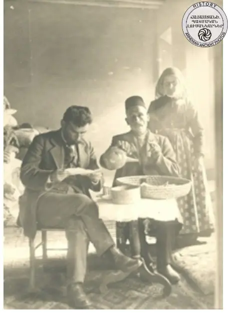 Aram Manukyan with refugees in Van