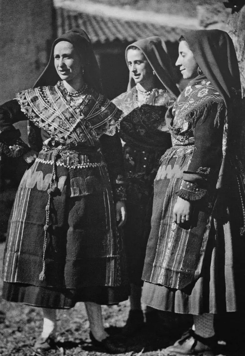 Women from Salamanca Province