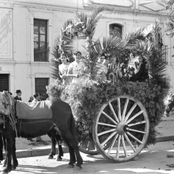 Carroza en la Romería