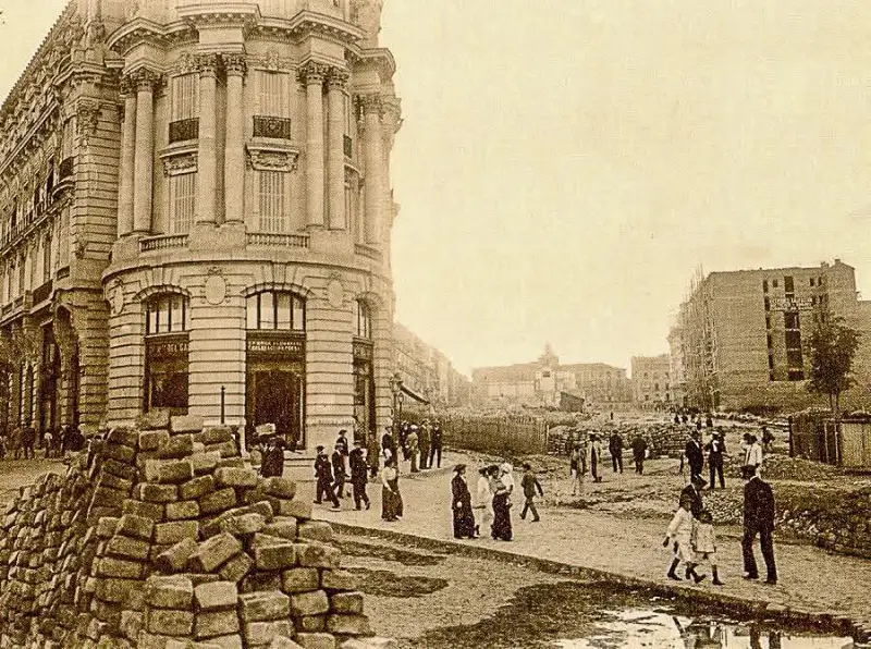 Inicio de la construcción de la Gran Vía 