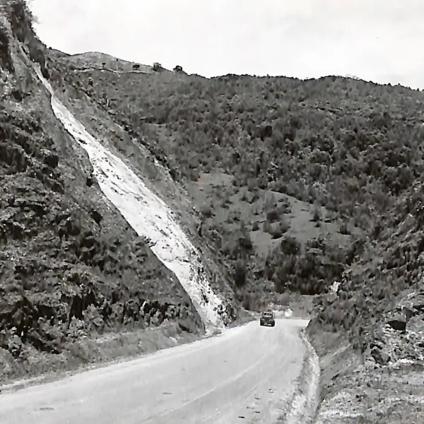 Construcción de la carretera interamericana. 