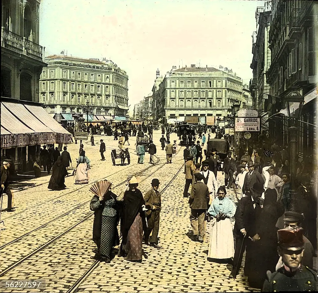 Calle Mayor y la Puerta del Sol
