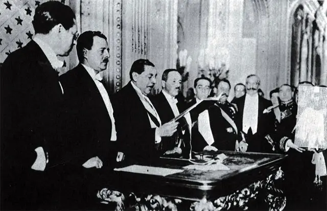 Firma de la Constitución de Chile de 1925,