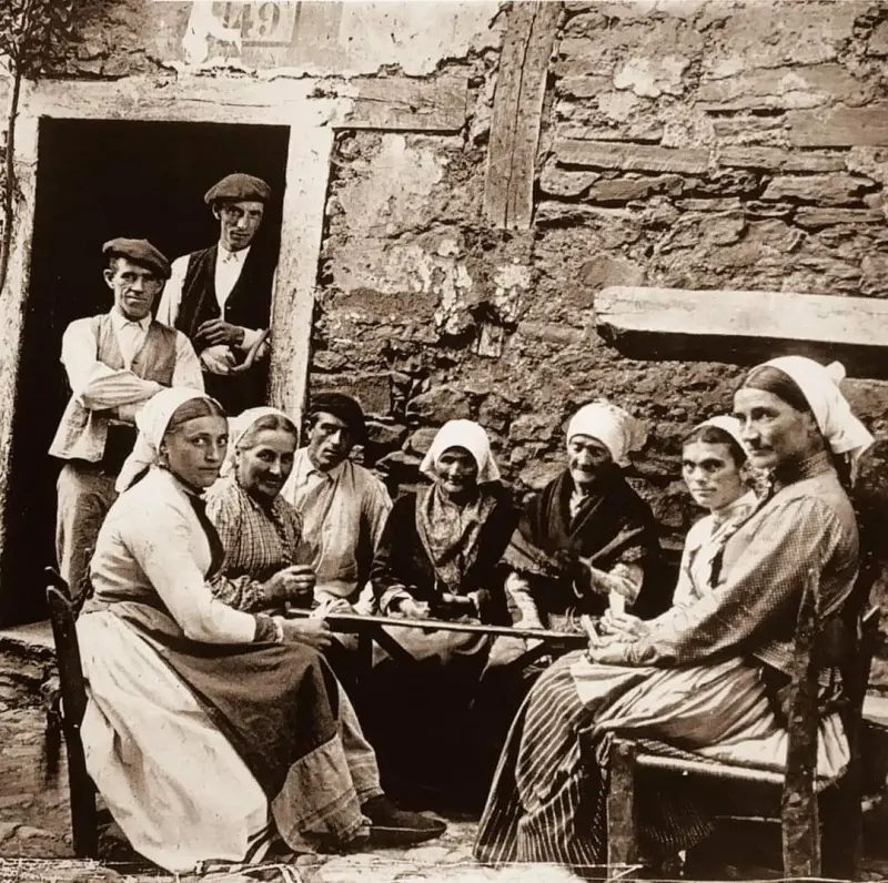 Jugando una partida de cartas