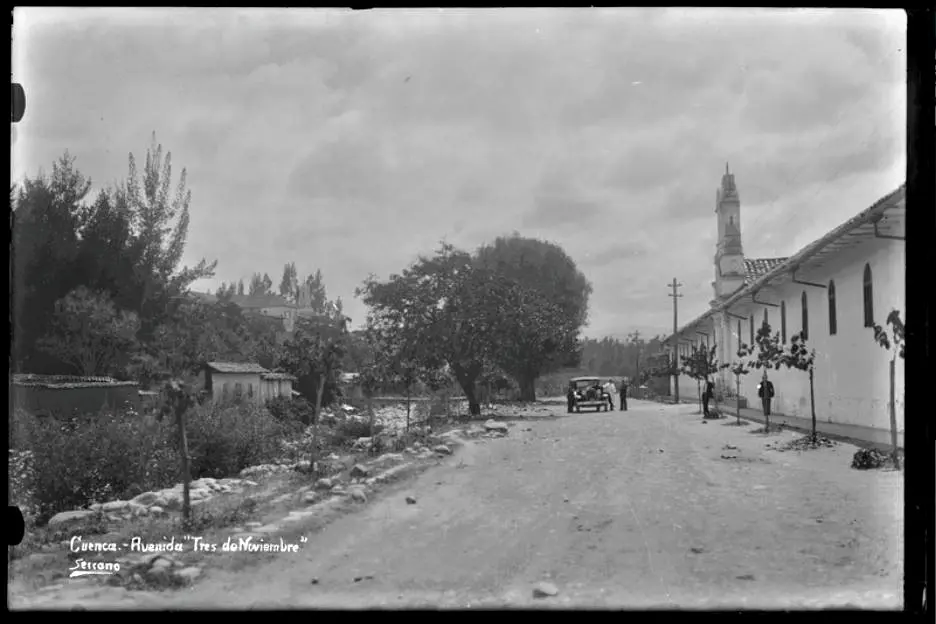 Av. Tres de Noviembre