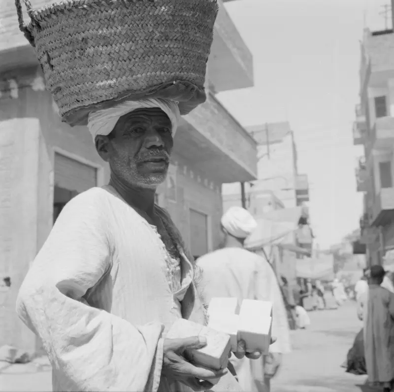 PEDDLER IN THE STREETS