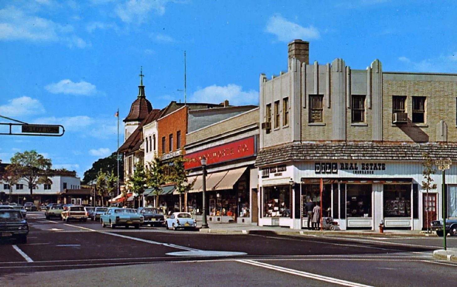 STREET SCENE