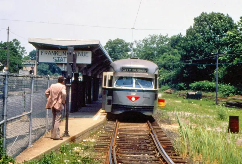 FRANKLIN AV. STATION