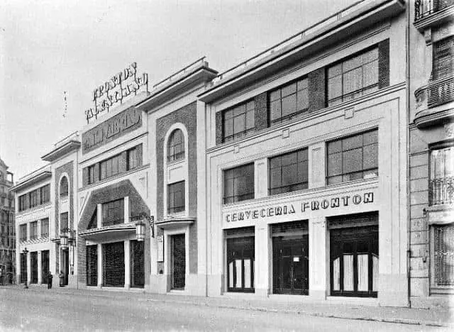 Frontón Valenciano.