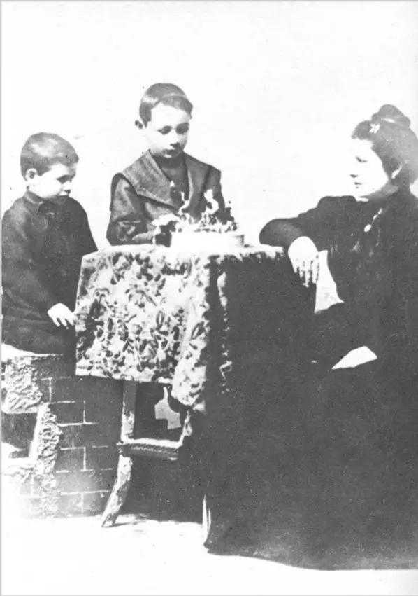 El niño Juan Domingo Perón cuando tenía 4 años