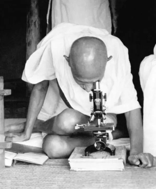 Mahatma Gandhi Examines Leprosy