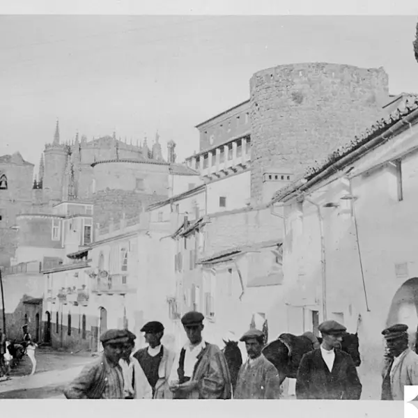 La catedral y torres de defensa 
