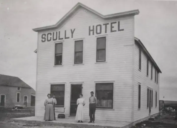 SCULLY HOTEL