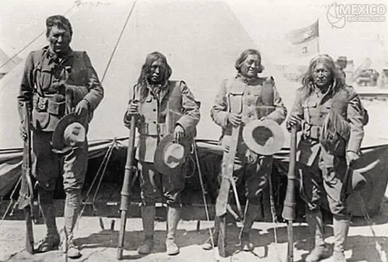 Apaches contratados por el ejército de Pershing 