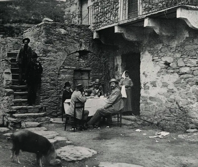 déjeuner au village de Casta 