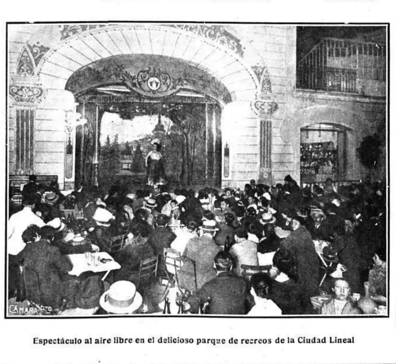 Teatro al aire libre del Parque de Diversiones de la Ciudad Lineal 