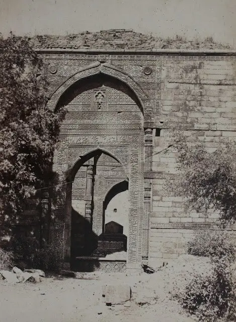 Carved Gateway at Qutb Minar