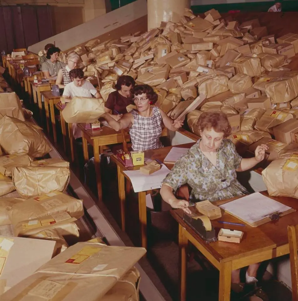 Mail order personnel Mail order personnel