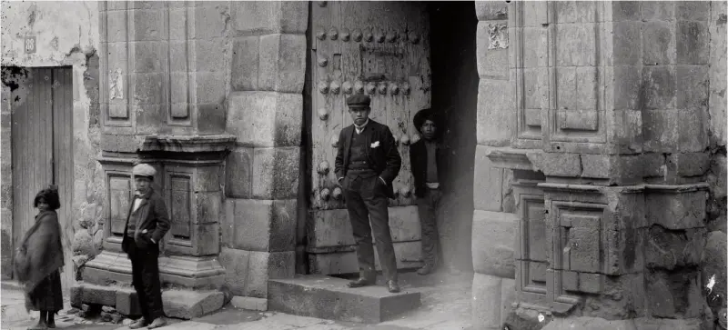 Portada de la casa del Marqués de Valleumbroso