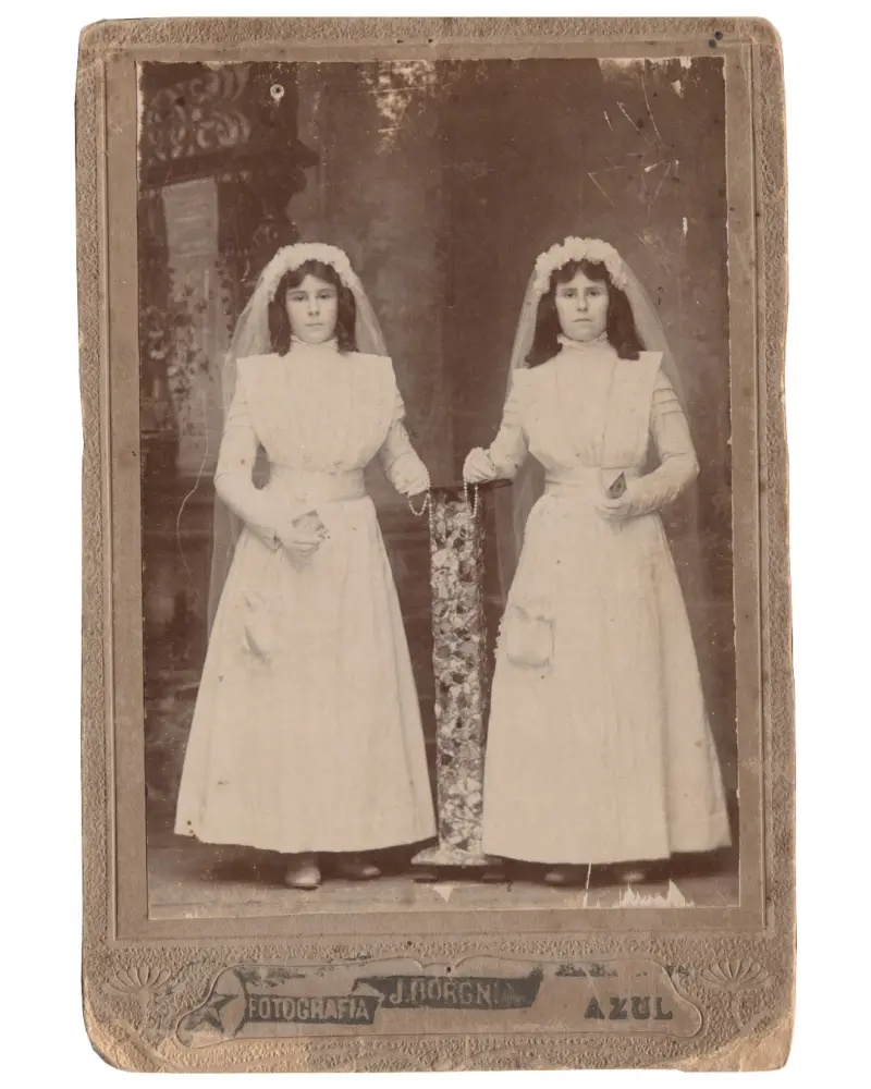 Retrato de 1º Comunión. Hermanas sin identificar. 