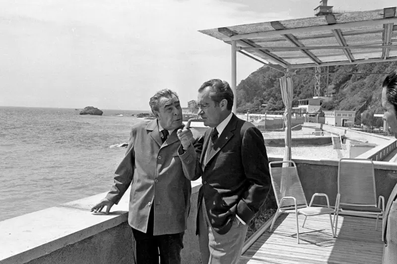 Brezhnev and Nixon at Talks