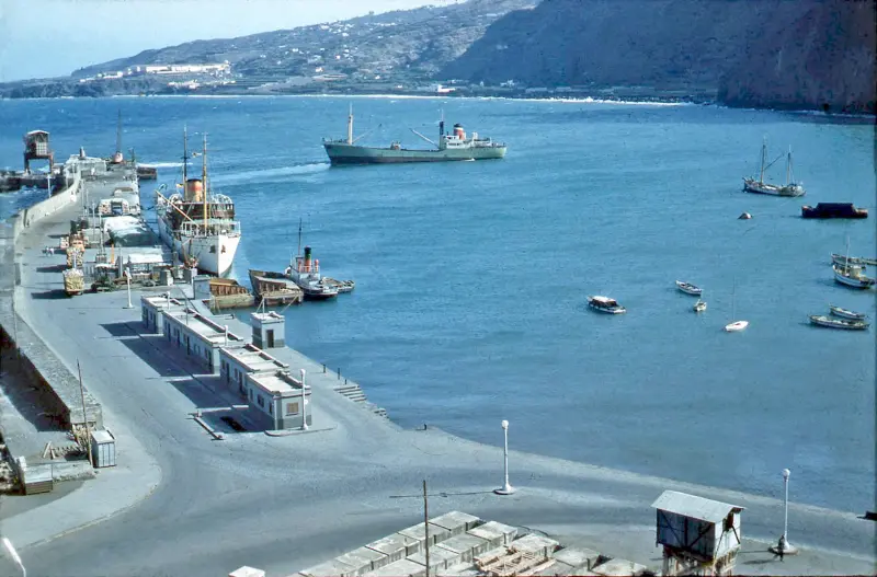Puerto de Santa Cruz visto desde el hotel Mayantigo