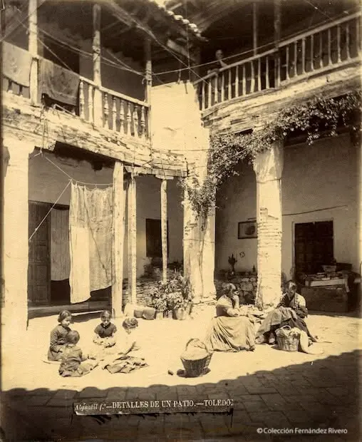 n patio de la calle de las Bulas