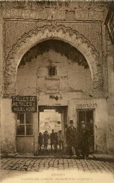 Puerta del Carbón.