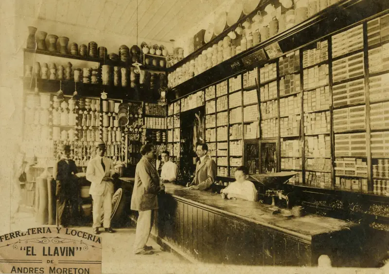 Ferretería y Locería “El Llavín”