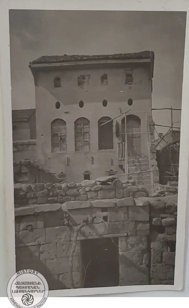 A destroyed house near the American Seminary, Ayntap