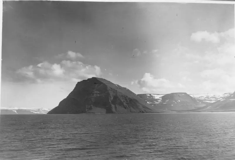 Á leið til Ísafjarðar. 