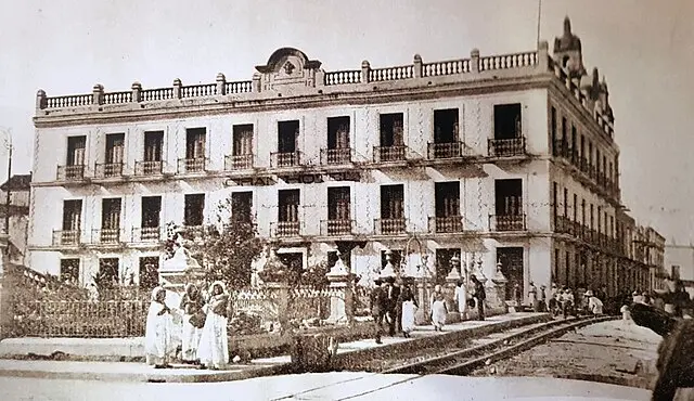 El Gran Hotel y la vida en el Parque Hidalgo