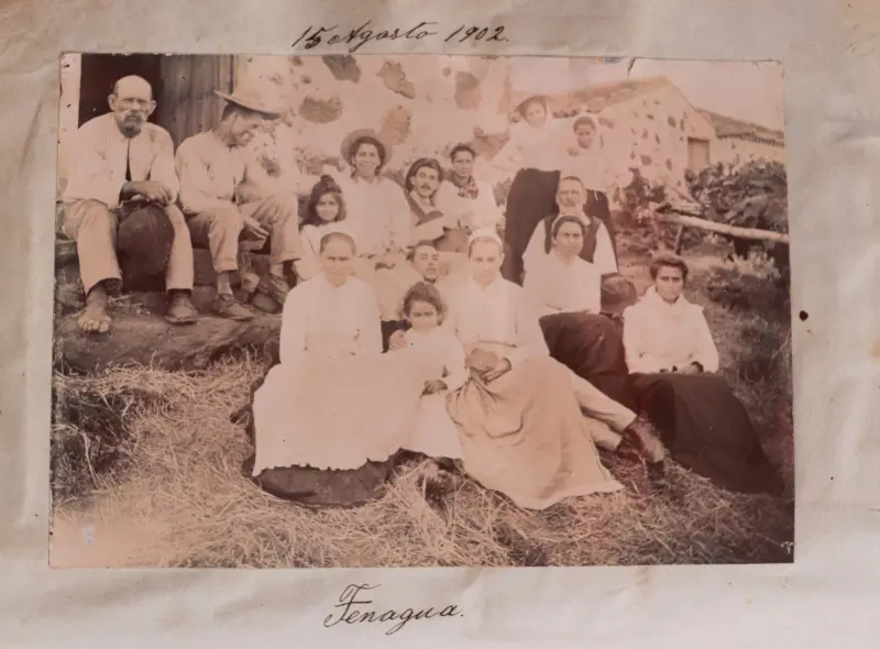 Grupo de personas en Tenagua