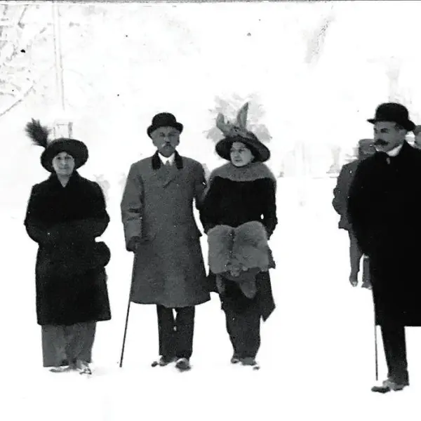 Don Eduardo Dato y sus hijas