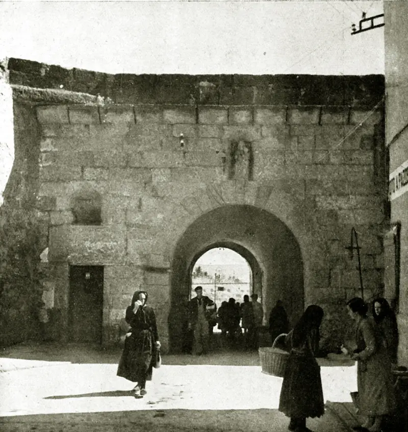 Puerta del Conde.
